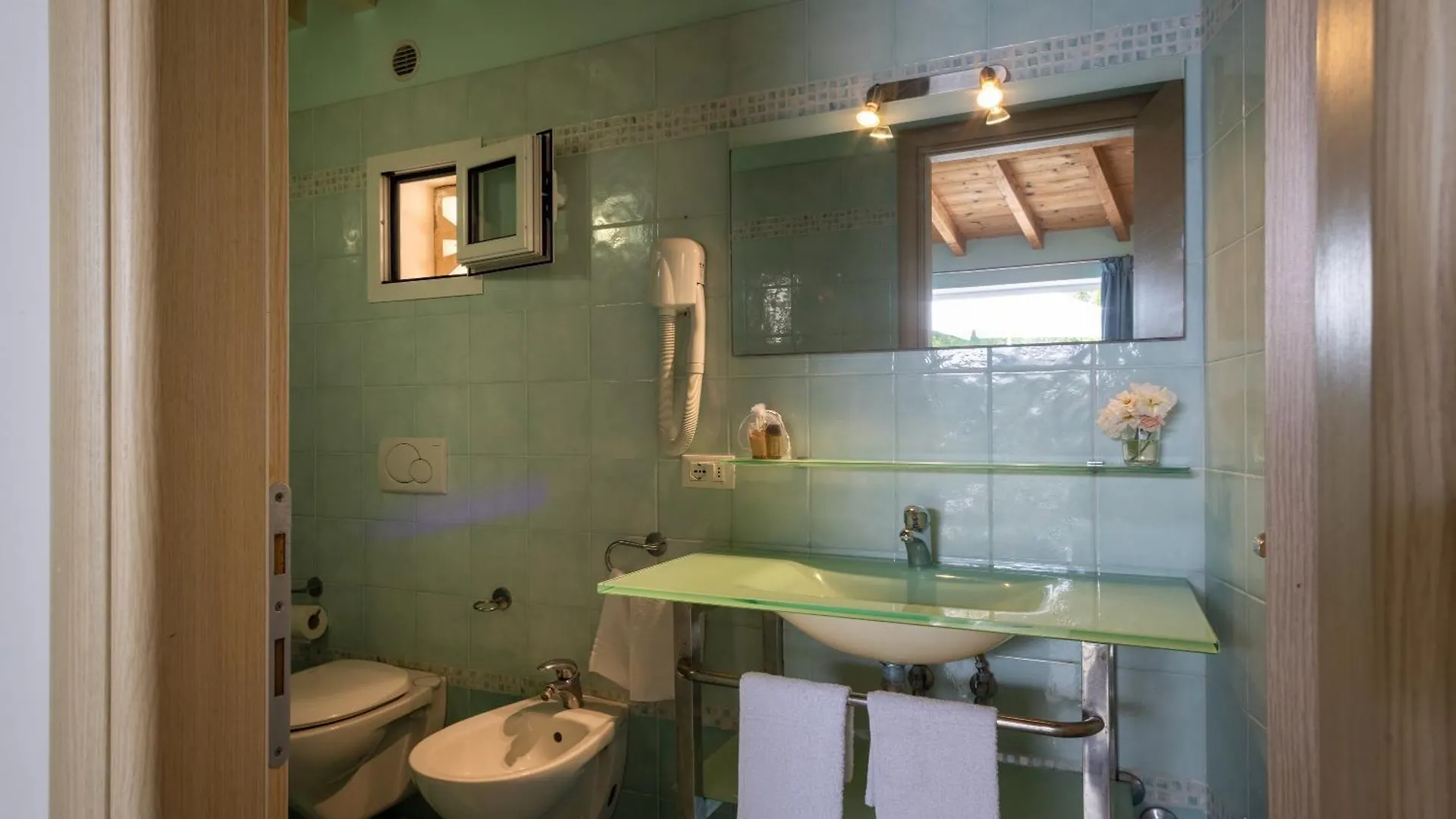 מרינה די ביבונה Camping Village Il Gineprino אתר קמפינג