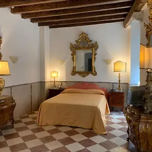 https://luxury-apartment-in-san-marco-with-canal-view.hotelslidodijesolo.com