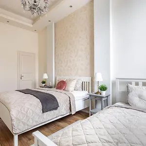 Luxurious In Liszt Ferenc Square Appartamento Budapest