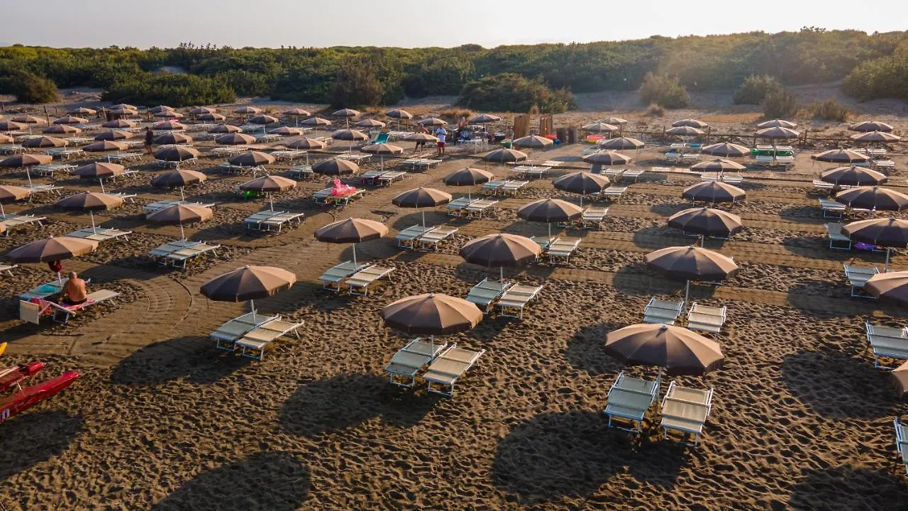Campsite Camping Village Il Gineprino Marina Di Bibbona