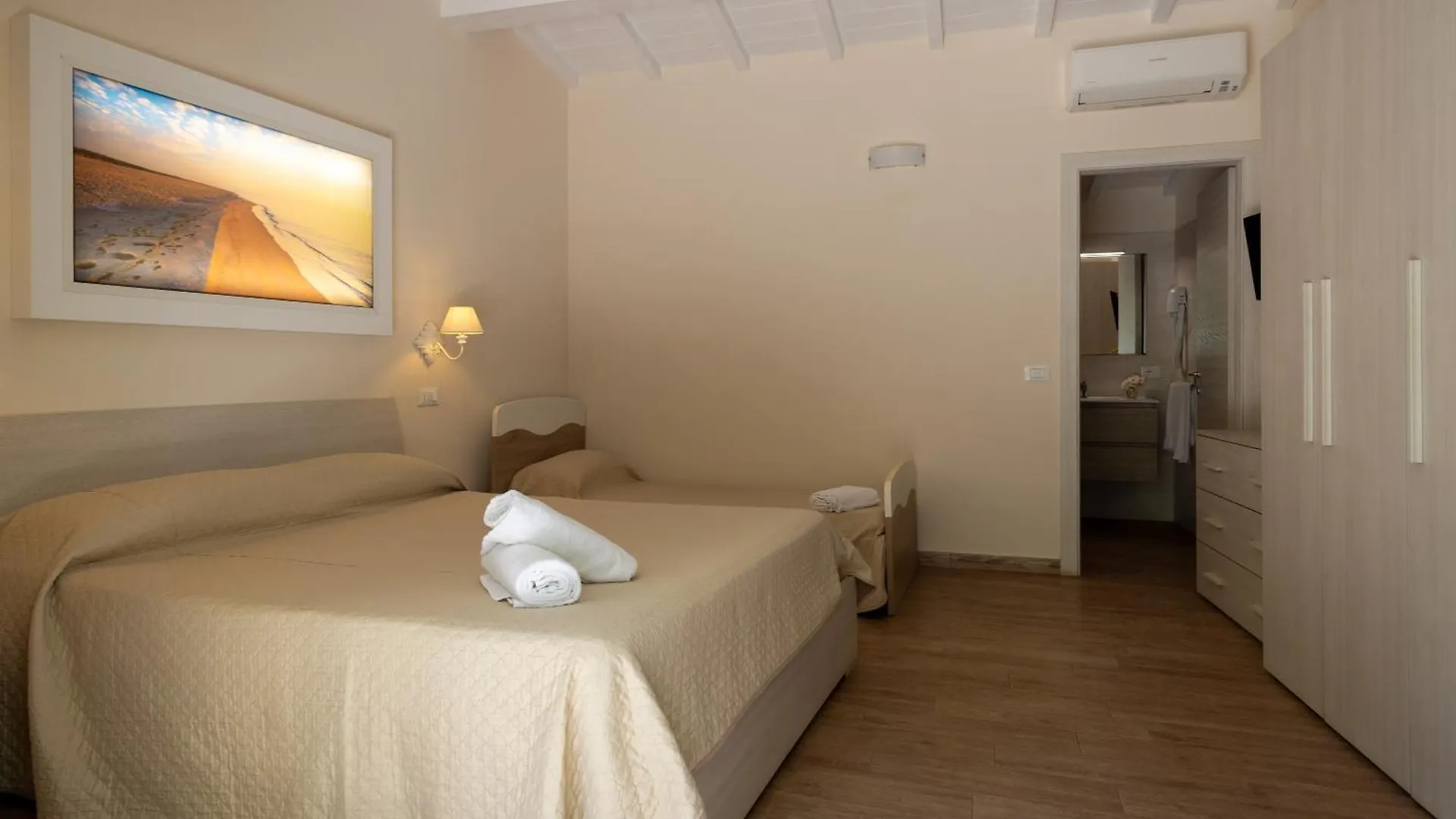 Campsite Camping Village Il Gineprino Marina Di Bibbona